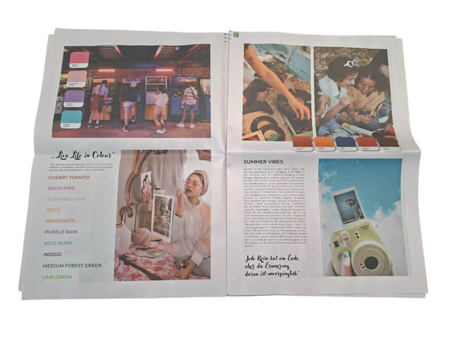 Innenseiten von kostenlosem Papiermuster für Online-Zeitungsdruck